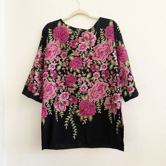 Karen Kane Embroidered Black Pink Floral 3/4 Sleeve Handkerchief Hem Top S - Picture 9 of 12